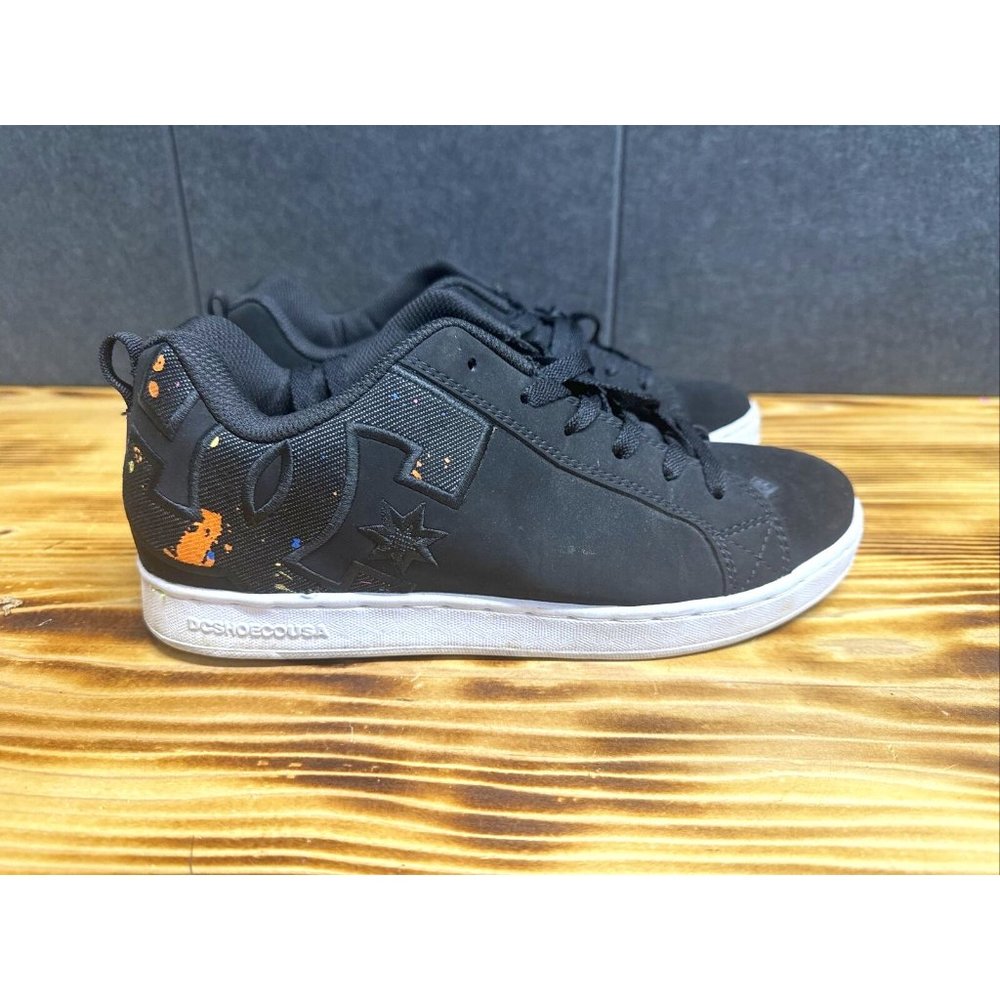 Women’s DC Court Graffik SE Black Skate Shoes Womens Size 10.5